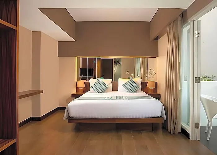 グランド イクソラ 4*